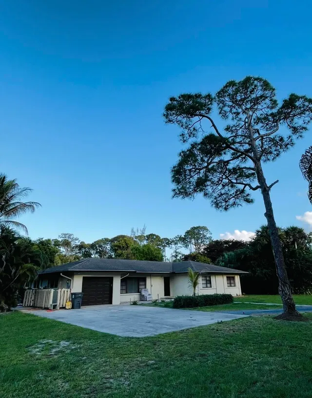 Residence photo 47