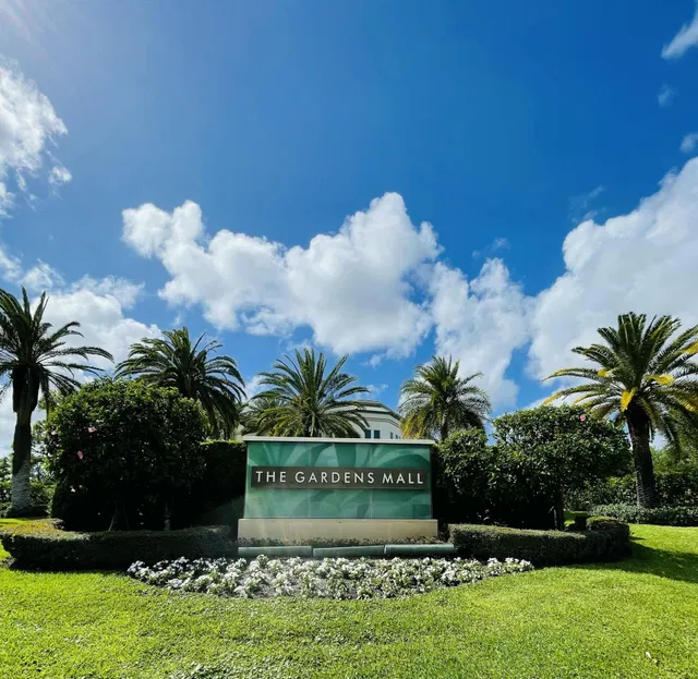 Residence photo 51