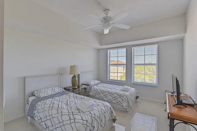  Unit 407 photo 13