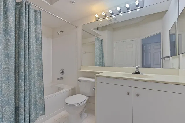 Unit 407 photo 14
