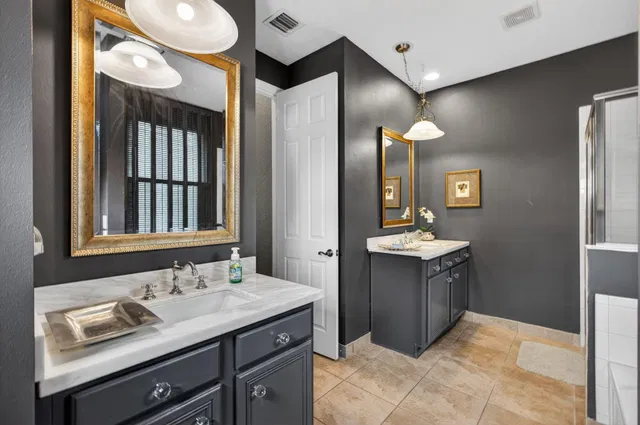 Canterbury Place Residence photo 20