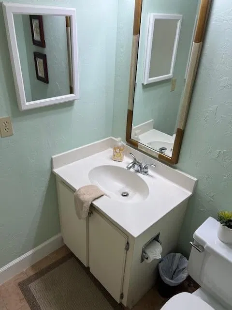 Unit B205 photo 13