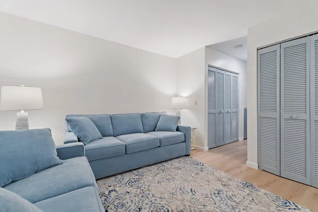 Residence photo 8