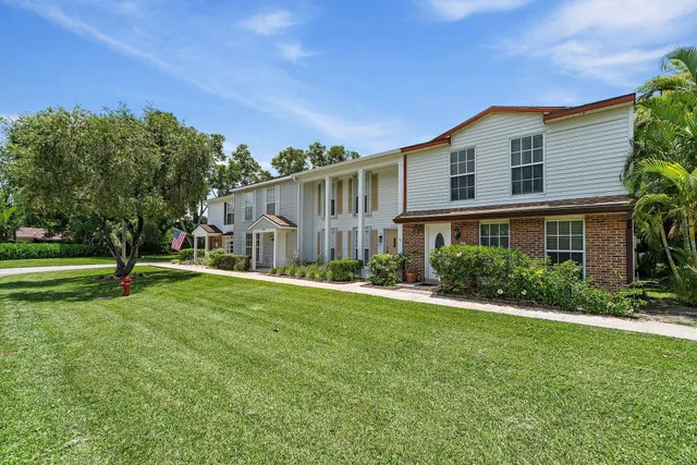 Residence photo 30