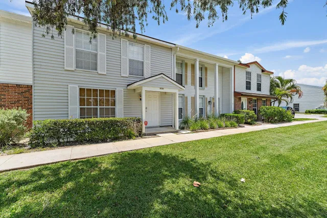 Residence photo 32