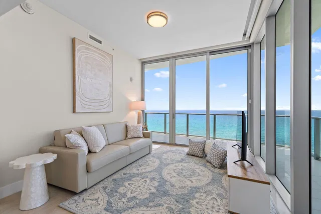 Amrit Ocean Resort & Residences Unit H1804 photo 11