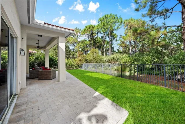 Evergrene Palm Beach Gardens Residence photo 30