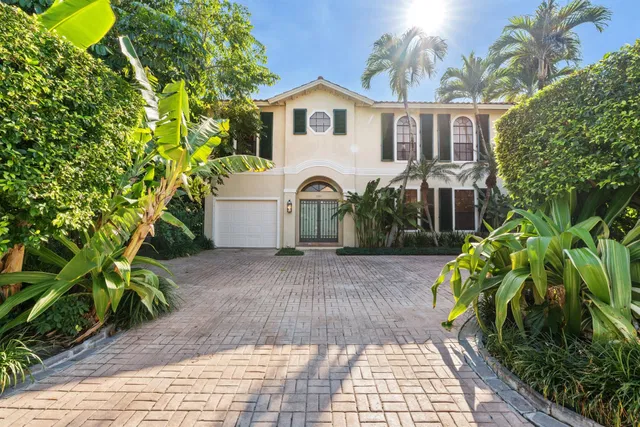 206 Queens Lane