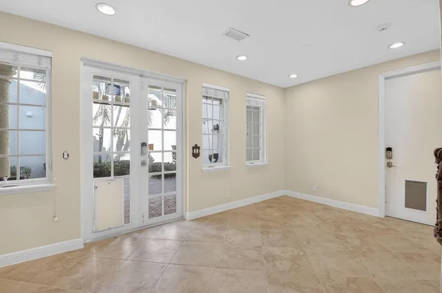 Palm Trail Delray Beach Residence photo 16