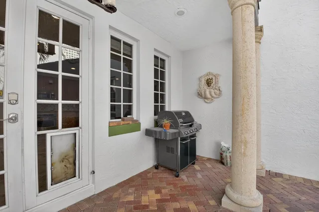 Palm Trail Delray Beach Residence photo 24