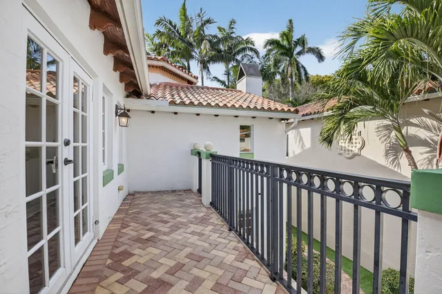 Palm Trail Delray Beach Residence photo 39