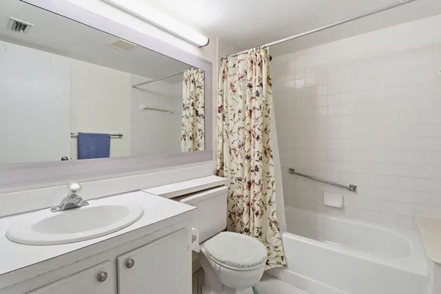Unit A1 photo 17