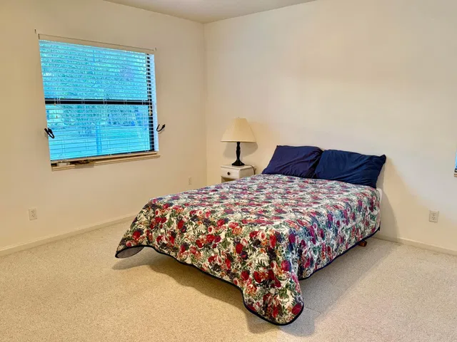 Residence photo 22