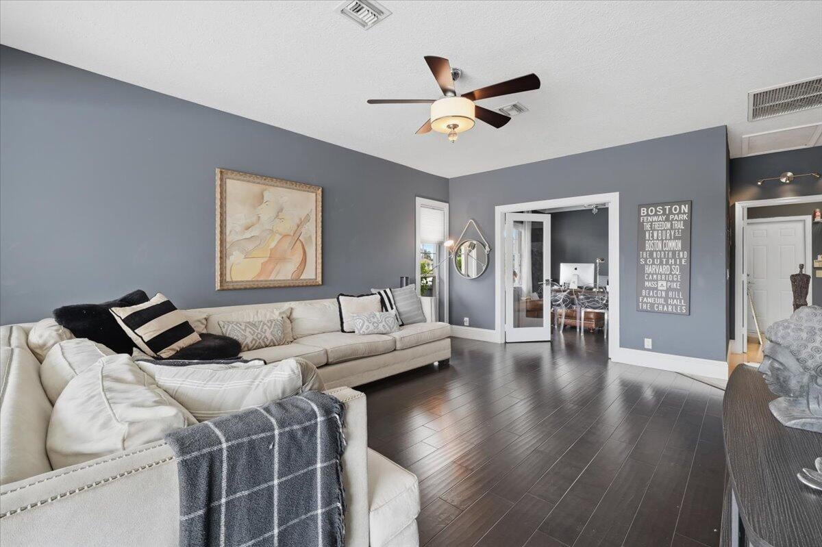 Residence photo 20