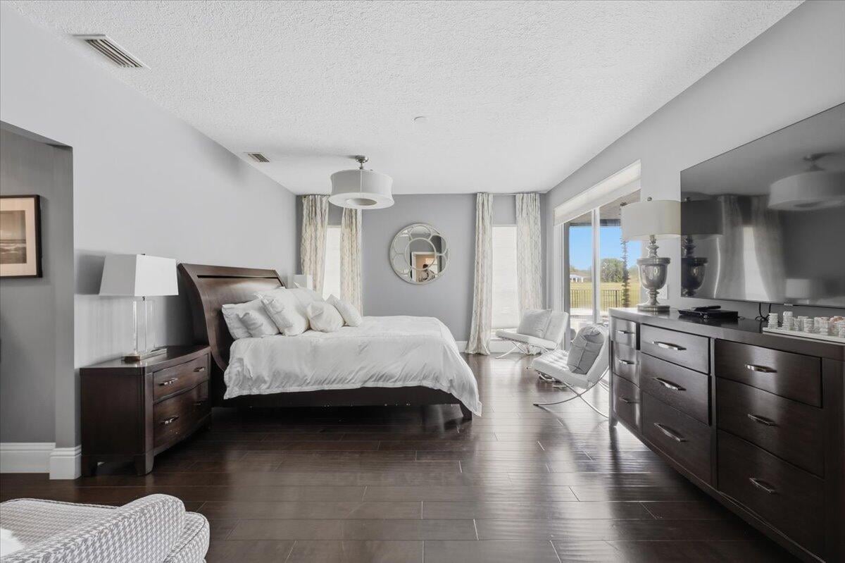 Residence photo 23