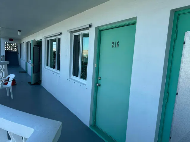 Unit 216 photo 4