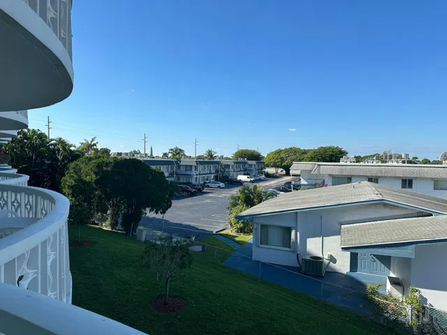 Unit 216 photo 6