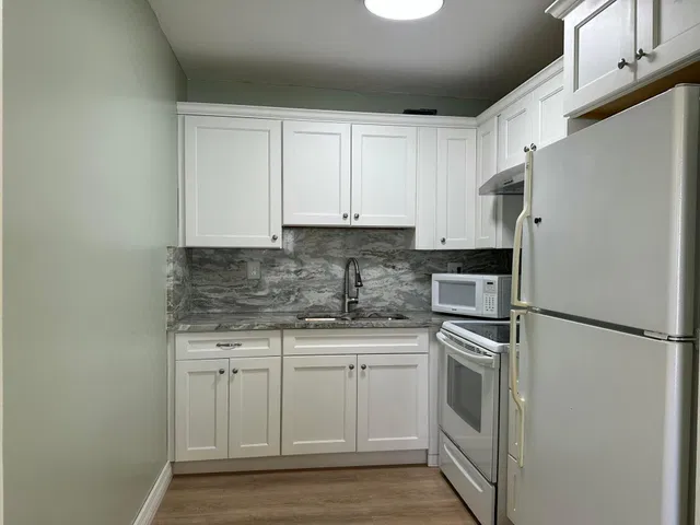 Unit 216 photo 15