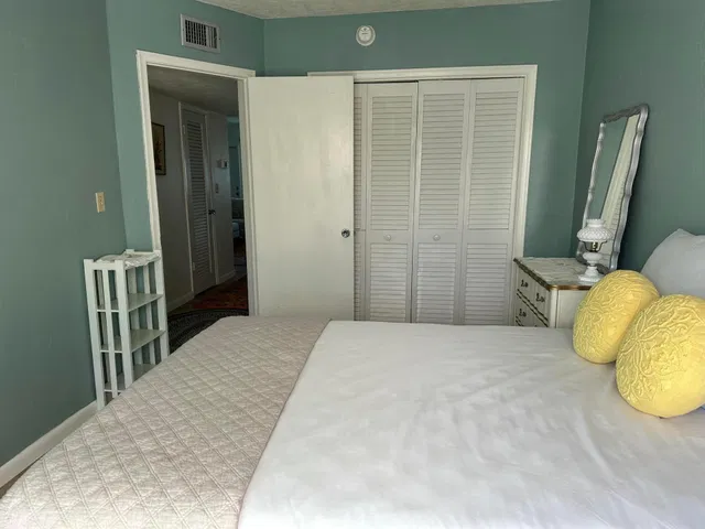Unit 216 photo 29