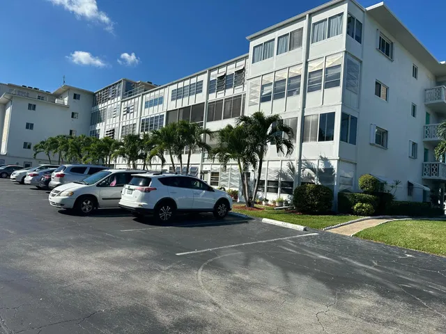 Unit 216 photo 46