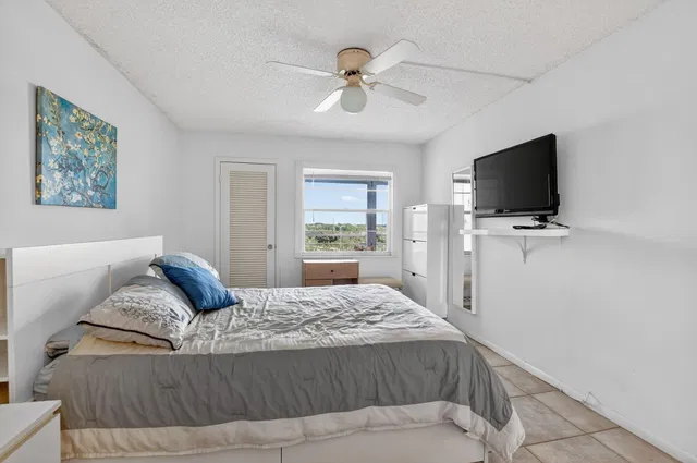 Residence photo 14