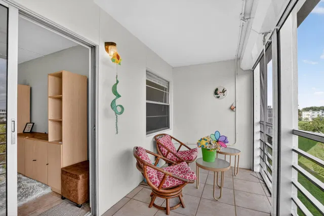 Residence photo 23