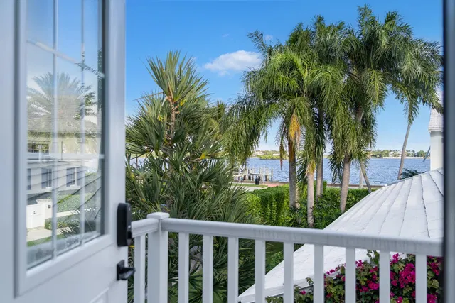 SoSo West Palm Beach Residence photo 36