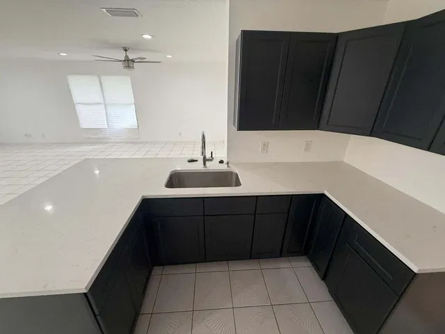 West Palm Beach Residence photo 11