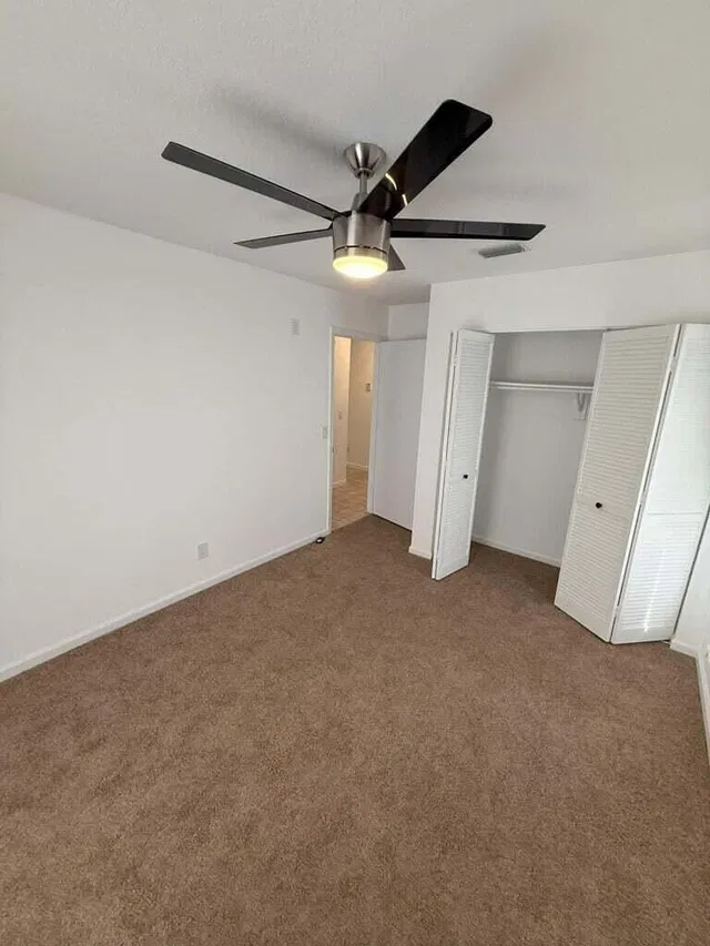 West Palm Beach Residence photo 18