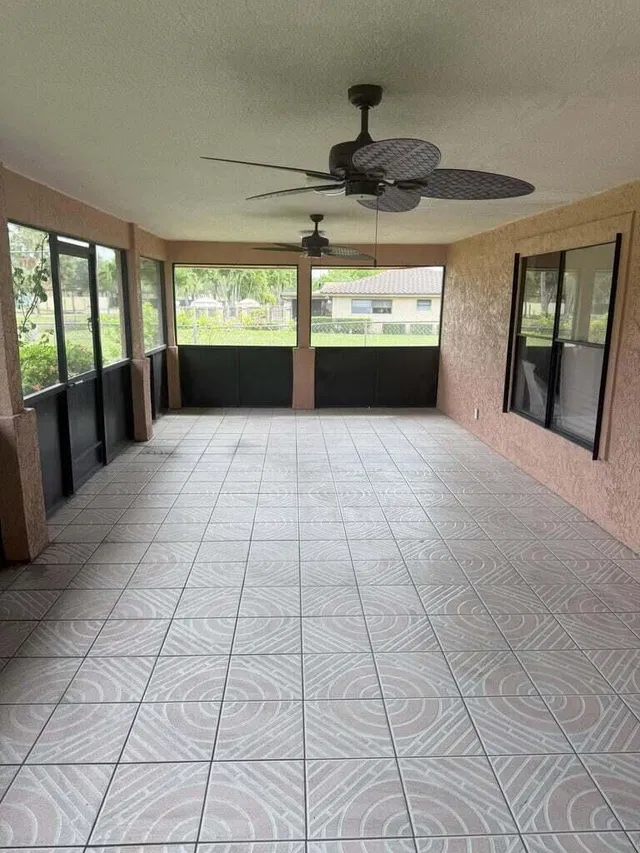 West Palm Beach Residence photo 22