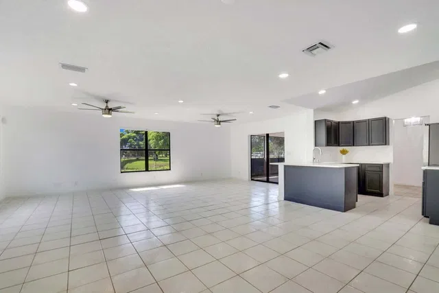 West Palm Beach Residence photo 29