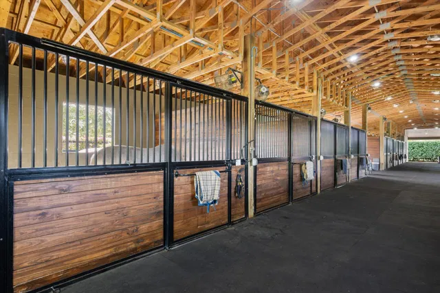 Paddock Park Residence photo 24