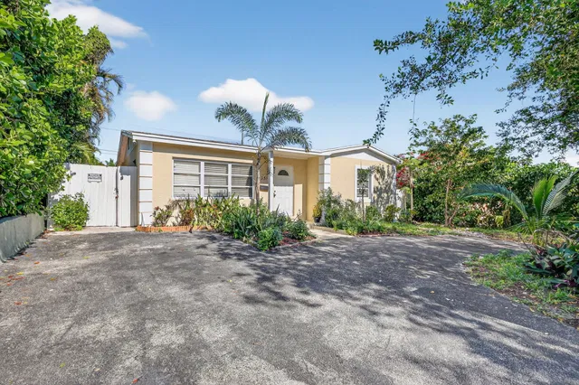 West Palm Beach Residence photo 2