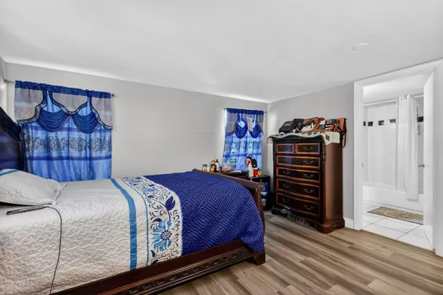 West Palm Beach Residence photo 18