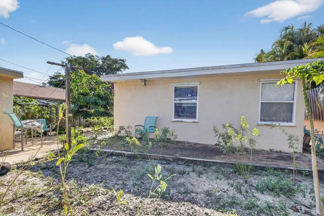 West Palm Beach Residence photo 32