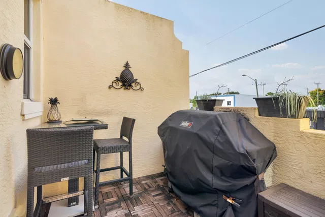Villas on Antique Row Unit 200 photo 19