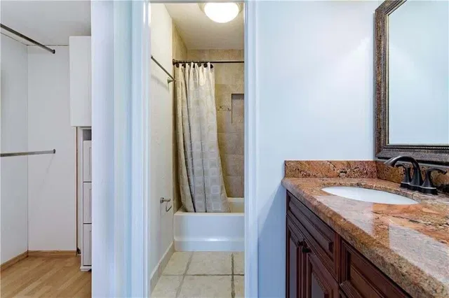  Unit 2060 photo 10