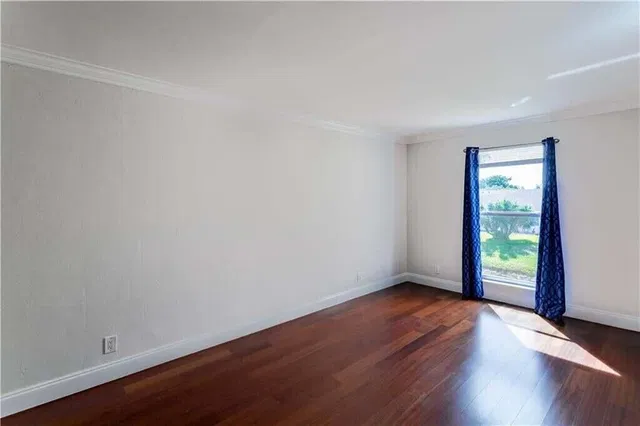  Unit 2060 photo 12