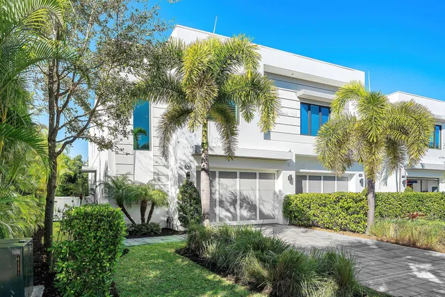 Palm Trail Delray Beach Residence photo 2