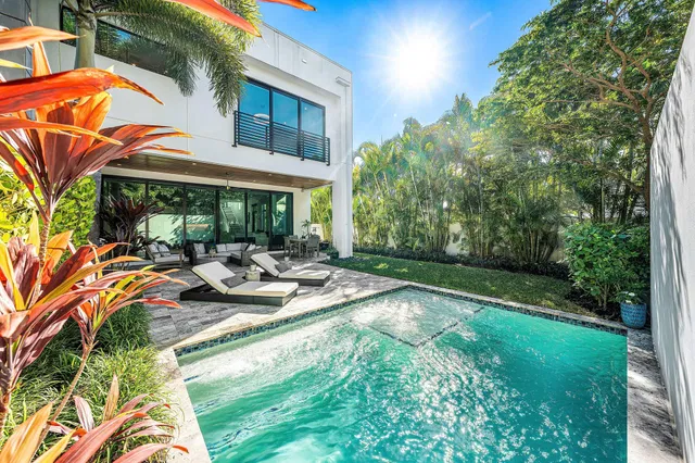 Palm Trail Delray Beach Residence photo 3