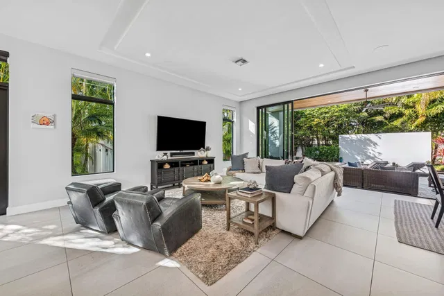 Palm Trail Delray Beach Residence photo 7