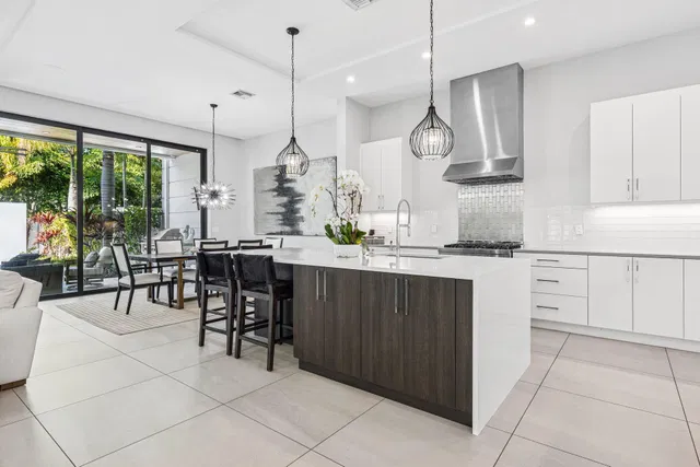Palm Trail Delray Beach Residence photo 12