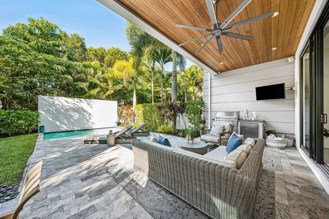 Palm Trail Delray Beach Residence photo 34