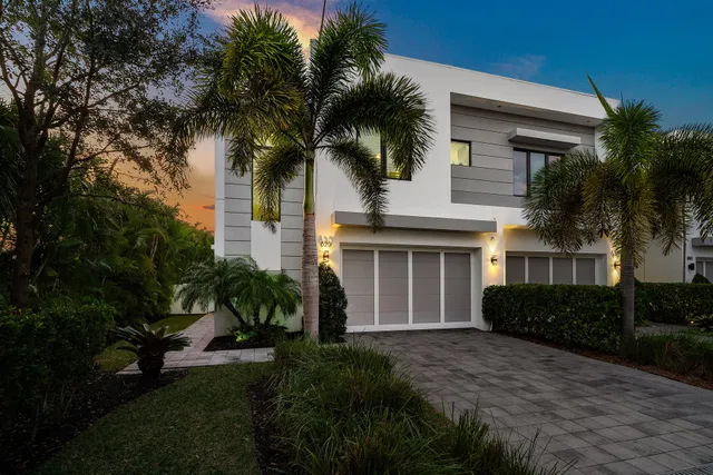 Palm Trail Delray Beach Residence photo 39