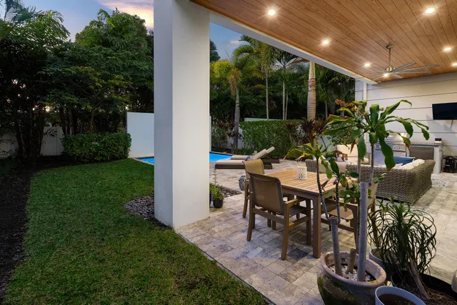 Palm Trail Delray Beach Residence photo 40