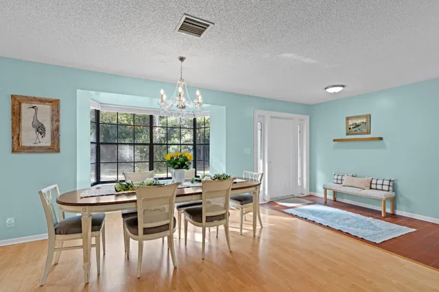 Residence photo 5