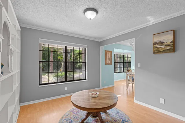Residence photo 10