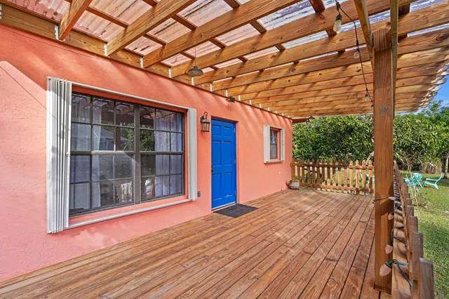 Residence photo 35