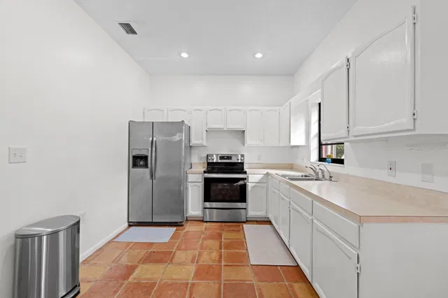 Residence photo 42