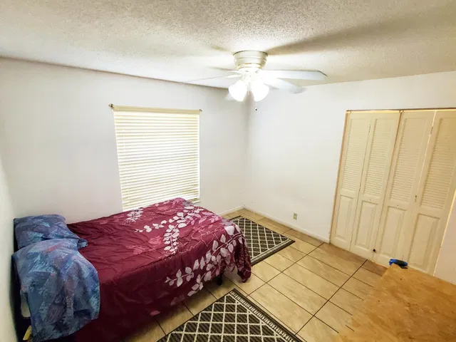 Residence photo 2
